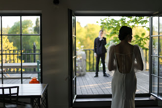 Düğün fotoğrafçısı Olga Kozyrenko. Fotoğraf 23.05.2024 tarihinde