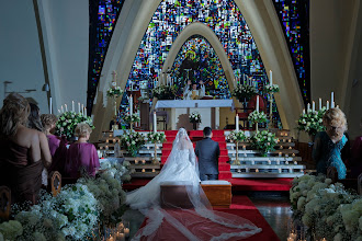 Wedding photographer Oscar Osorio. Photo of 15.10.2025