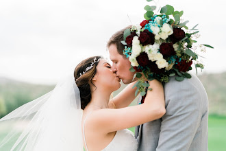 婚礼摄影师Laura Horner. 20.04.2023的图片
