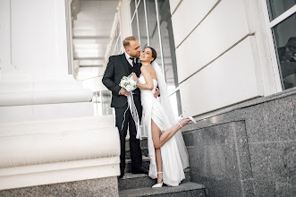 Bryllupsfotograf Aleksandr Larshin. Bilde av 16.02.2024