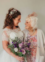 Wedding photographer Jenna Hinchliffe. Photo of 01.07.2019