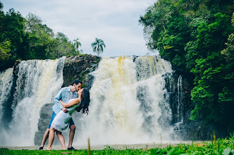 Fotógrafo de casamento Percy Kompas. Foto de 11.05.2020