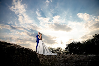 Fotógrafo de casamento Komjáthi Róbert. Foto de 24.08.2022