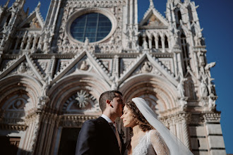 Jurufoto perkahwinan Michele Ruffaldi Santori. Foto pada 07.03.2024