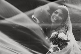 婚礼摄影师Oscar Leo. 16.04.2024的图片