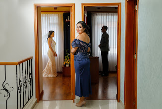 Düğün fotoğrafçısı Alejandro Castaño. Fotoğraf 19.01.2024 tarihinde
