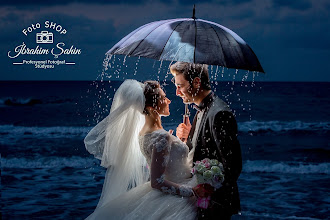 Wedding photographer Ibrahim Sahin. Photo of 12.07.2020