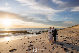 Wedding photographer Nathan Sixsmith. Photo of 22.01.2024