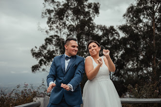 婚礼摄影师Carlos J Correa. 10.05.2024的图片