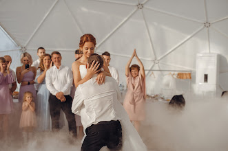 ช่างภาพงานแต่งงาน Denis Medovarov. ภาพเมื่อ 05.04.2024