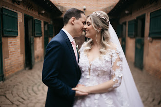 Wedding photographer Vanessa Barros. Photo of 24.04.2020
