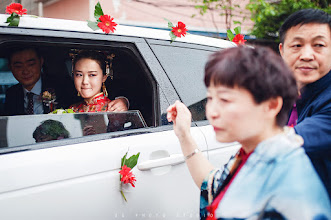 Wedding photographer Qi Yang. Photo of 03.01.2019