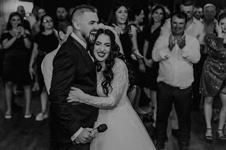 Wedding photographer Ovidiu Duca. Photo of 27.02.2025