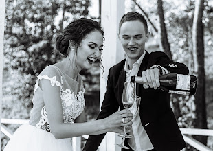 Düğün fotoğrafçısı Stella Knyazeva. Fotoğraf 11.04.2022 tarihinde