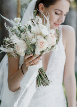 Düğün fotoğrafçısı Alena Kravchenko. Fotoğraf 02.04.2023 tarihinde