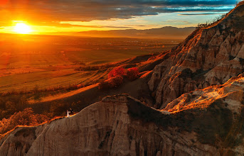 Wedding photographer Claudiu Boghina. Photo of 01.11.2025