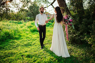 Fotógrafo de casamento Violetta Nagachevskaya. Foto de 20.04.2020