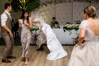 Düğün fotoğrafçısı Juhos Eduard. Fotoğraf 04.05.2024 tarihinde