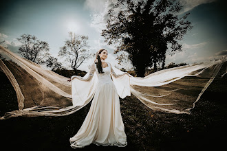 Svatební fotograf Kristina Oberling. Fotografie z 16.09.2025