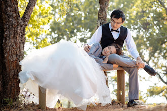 Fotógrafo de bodas Watcharain Boonprakob. Foto del 31.08.2020