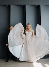 Bröllopsfotografer Vladimir Luzin. Foto av 18.04.2024