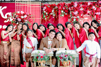Wedding photographer Thanadech Suwansabay. Photo of 16.11.2020