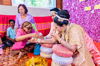 Jurufoto perkahwinan Montri Kamaladwarrakul. Foto pada 08.09.2020