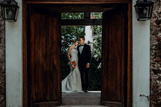 Wedding photographer Elmer Hidalgo. Photo of 11.01.2022