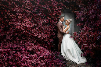 Wedding photographer Anton Kurashenko. Photo of 21.10.2020