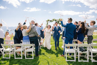 Wedding photographer Nicky Byrnes. Photo of 10.03.2020