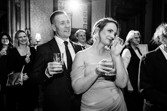 Wedding photographer Esther Gibbons. Photo of 16.07.2025