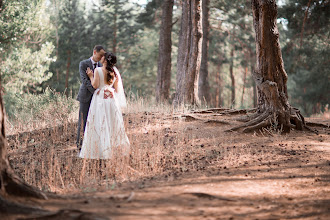 Düğün fotoğrafçısı Elena Tokareva. Fotoğraf 17.04.2024 tarihinde
