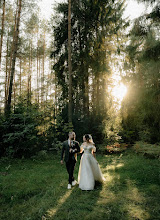 Wedding photographer Slavyana Yaroshuk. Photo of 19.04.2025