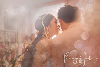 Wedding photographer Roongroj Sookjai. Photo of 31.10.2018