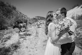 Wedding photographer Eugeniu Mocan. Photo of 19.08.2020