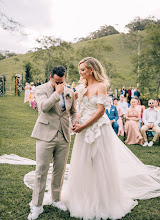 Fotógrafo de casamento Cris Zunino. Foto de 21.09.2024