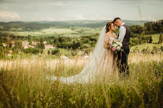 Nhiếp ảnh gia ảnh cưới Jana Hanzalová. Ảnh trong ngày 28.01.2022