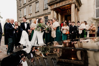 Wedding photographer Camilla Reynolds. Photo of 11.11.2025