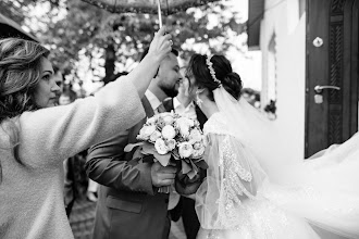Fotografo di matrimoni Yuliya Tolkunova. Foto del 10.12.2021