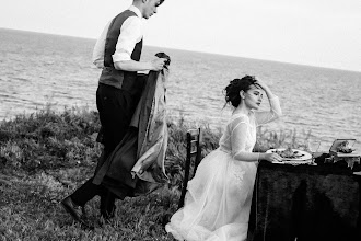 Bryllupsfotograf Aleksandra Kholosha. Bilde av 24.12.2021