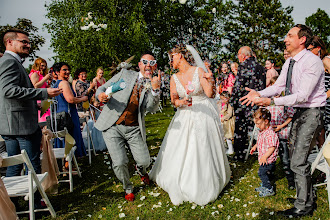 Düğün fotoğrafçısı Balázs Andráskó. Fotoğraf 11.05.2024 tarihinde
