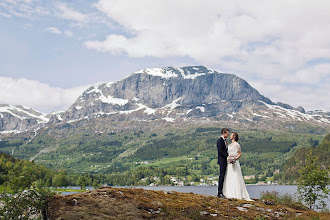 Bröllopsfotografer Lene Neverdal. Foto av 20.04.2023