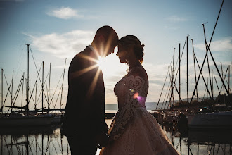 Fotógrafo de casamento Szilvia Edl. Foto de 06.04.2020