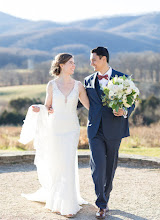 Wedding photographer Emily Bartell. Photo of 04.08.2023