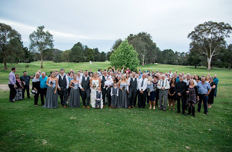 Wedding photographer Louise Brown. Photo of 20.04.2023