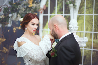 Wedding photographer Elena Oskina. Photo of 16.02.2019