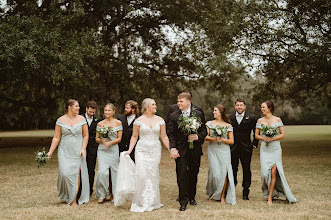 Esküvői fotós: Leah Adkins. 13.07.2023 -i fotó