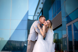 Düğün fotoğrafçısı Yuliya Lyutikova. Fotoğraf 04.07.2019 tarihinde