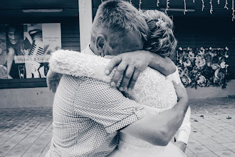 Fotógrafo de bodas Alena Korneeva. Foto del 11.03.2019