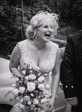 Wedding photographer Rebecca Holmes. Photo of 28.04.2020